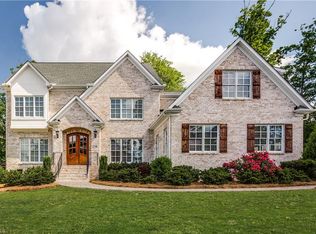 1714 Willow Wick Dr, Greensboro, NC 27408