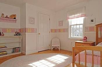 4th image of 14 Storeybrook Dr