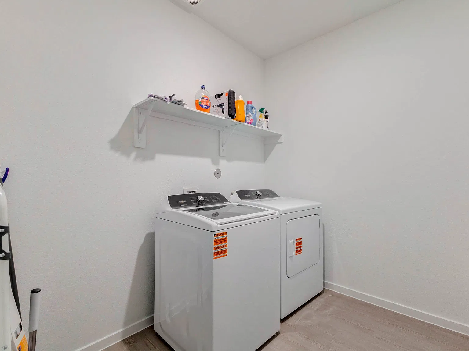 4 bed, 2.5 bath, 2500 sqft, $2,800 — Photo 4