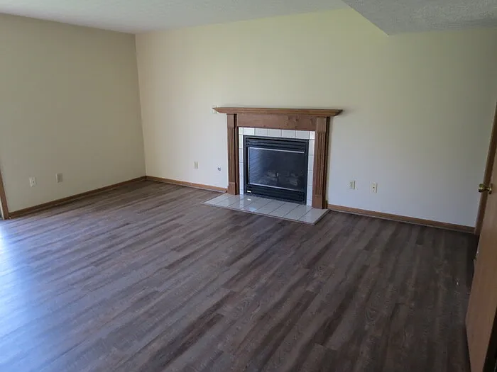 1271 Caravel Dr — Photo 14