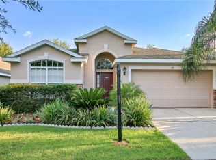 425 Thicket Crest Rd, Seffner, FL 33584