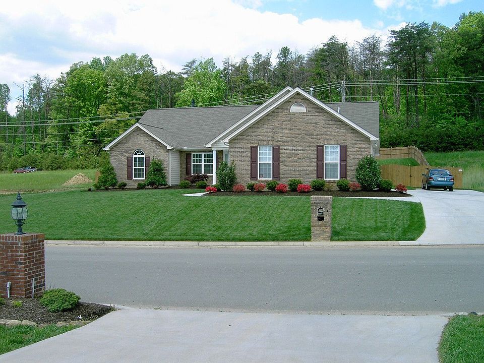 1st image of 1201 Paxton Dr