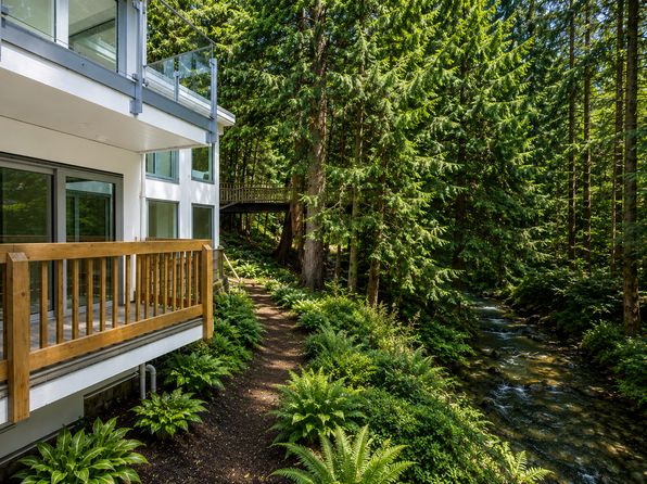 6 bedroom rental in West Vancouver — photo 45