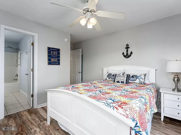 410 W Wilmington Ave — Photo 18