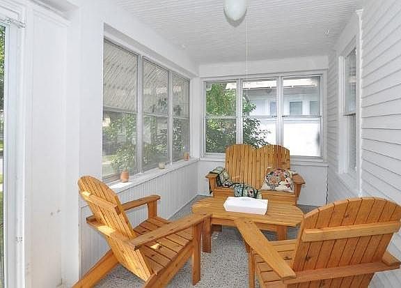 3rd image of 1076 23rd Ave SE