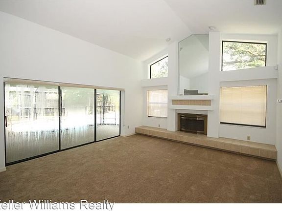 5th image of 3828 Buckingham Loop Dr