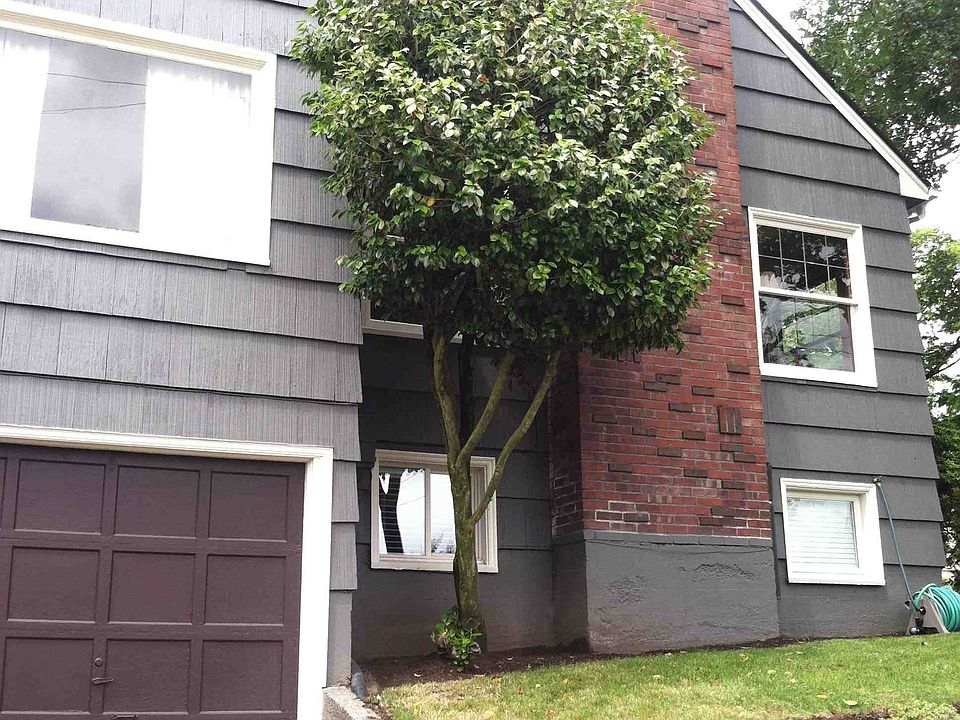 2nd image of 1715 NE 80th St