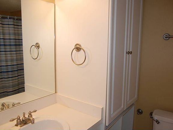 Modern bathroom