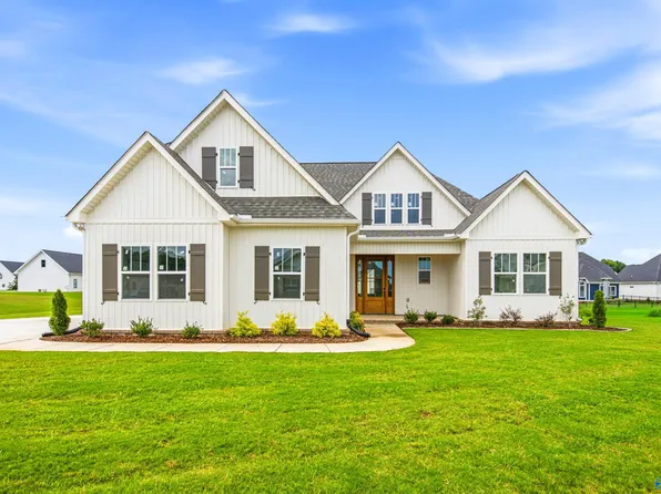 23327 Rhett Dr, Athens, AL 35613