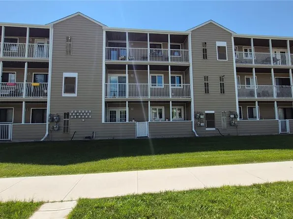 UNIT 9-6585 Rochdale BOULEVARD, Regina, SK S4X 2Z1