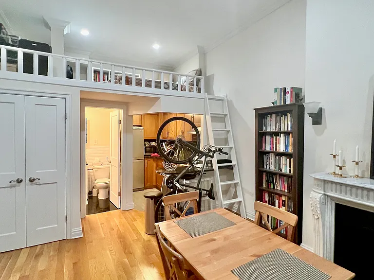 331 W End Ave #2-A — Photo 2