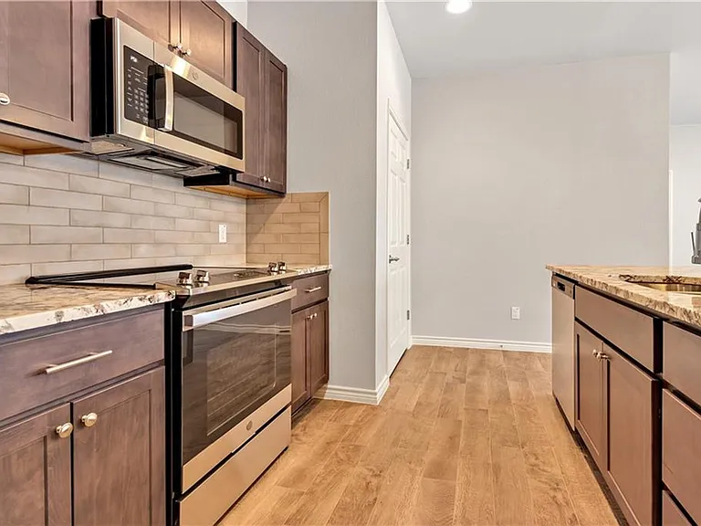 643 County Road 306 — Photo 10