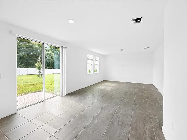 2339 White Tail St — Photo 8