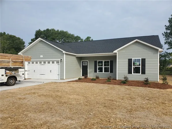 378 Sandy Grove Rd, Parkton, NC 28371