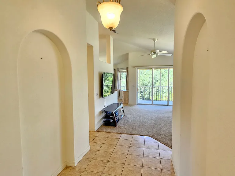 904 Casa Del Lago Way #904 — Photo 6