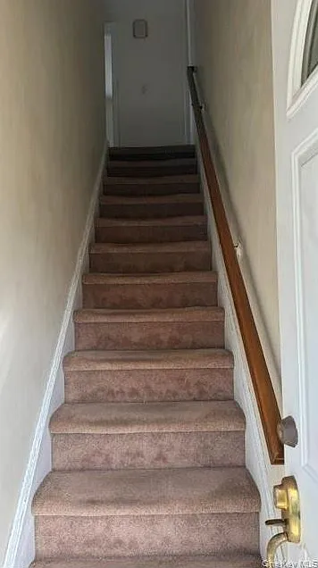 1 bed, 700 sqft, $2,200 — Photo 3