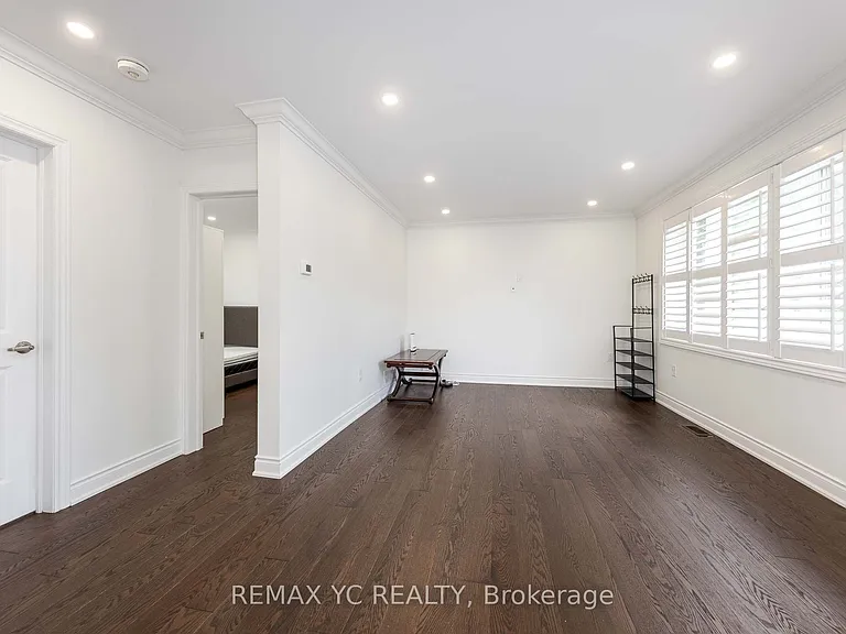 77 Talbot Rd — Photo 6