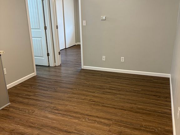 3rd image of 420 Feicht Dr APT 11