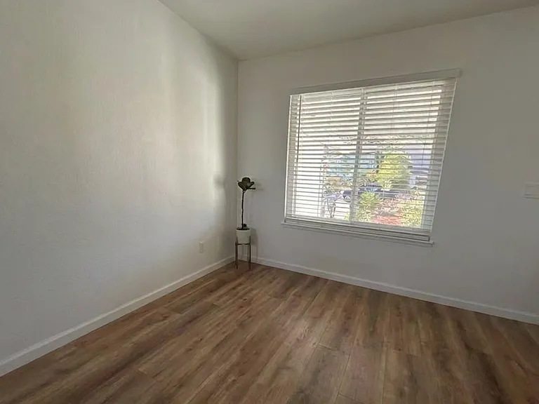 635 River View Dr — Photo 8