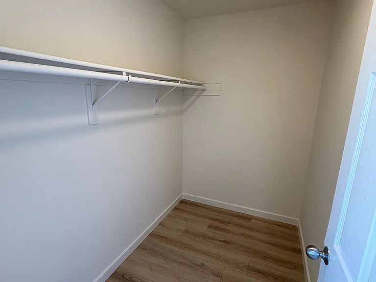 Ratner Apartments — Photo 5