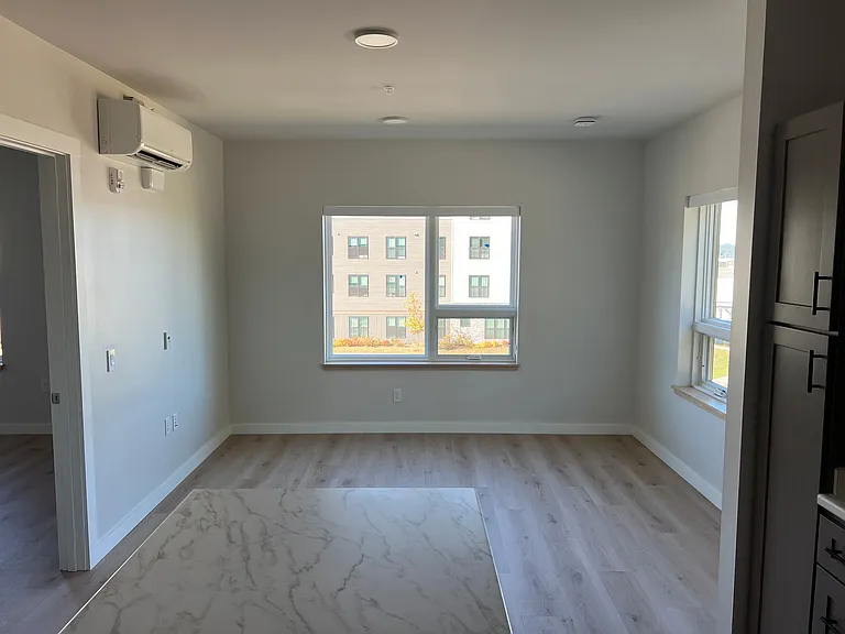 Fox Run Apartments — Photo 20
