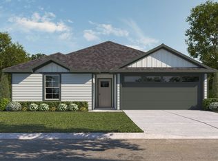 405 NW Belleflower St, Gentry, AR 72734