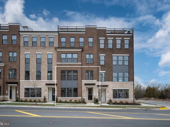 2625 River Birch Rd, Herndon, VA 20171