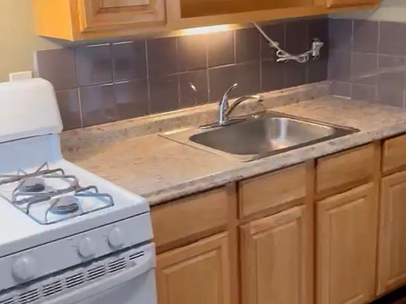 Eat in Kitchen
