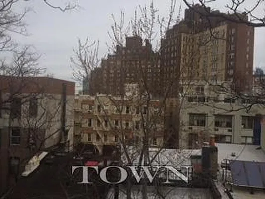 Rented by Town Residential | media 16