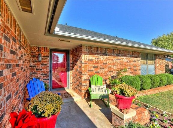 2nd image of 11317 Mackel Dr