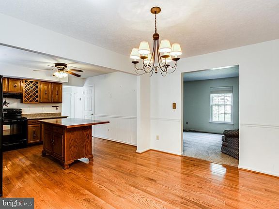 5th image of 855 Derby Farms Dr