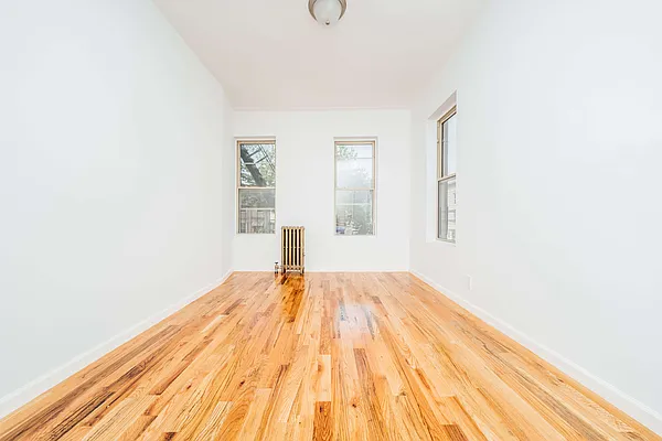 Rented by Nooklyn NYC LLC | media 21