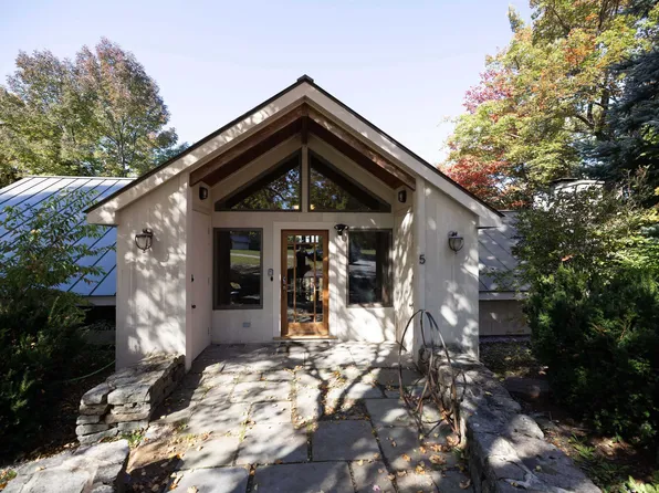 5 Stratton Ridge Road, Winhall, VT 05340