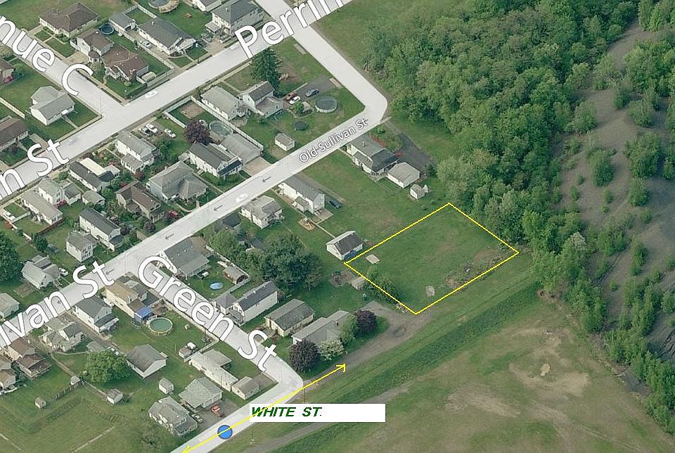 1st image of 20 Green St Rear Street