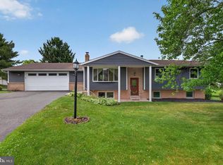807 Lancelot Ave, Mechanicsburg, PA 17055