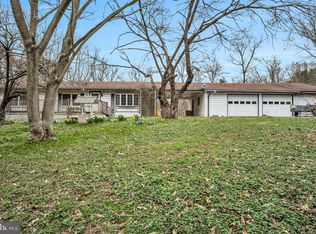 61 McElwee Rd, Dauphin, PA 17018
