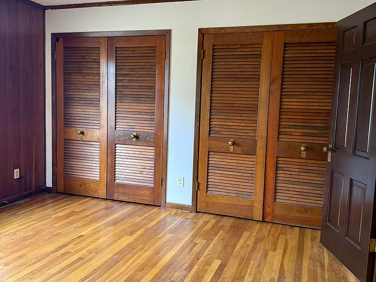 211 S Idlewild St — Photo 31