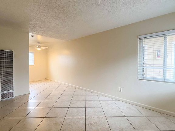 4th image of 5035 Saratoga Ave #4