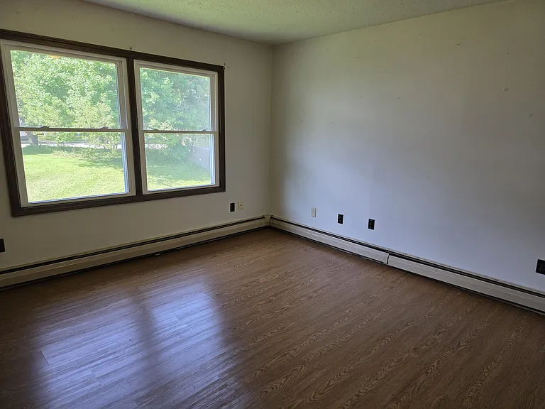 254 Mount Hope Ave — Photo 9