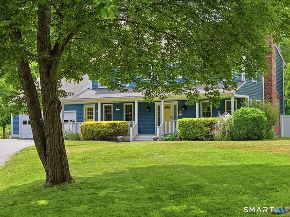 7 Goundry Drive, Waterford, CT 06385