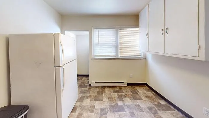 109 9th Ave NW #2 — Photo 8