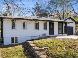 445 Midland Dr, Council Bluffs, IA 51503