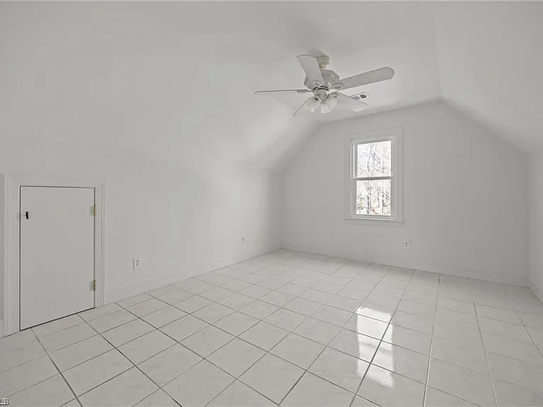 5305 Coveview Ct — Photo 23