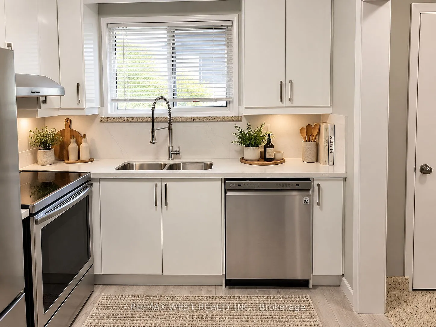 2 bed, $2,750 — Photo 4