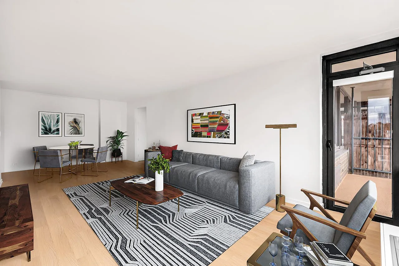 124 West 60th Street — Photo 3