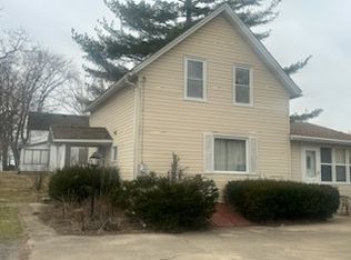 232 W Pleasant St, Amboy, IL 61310