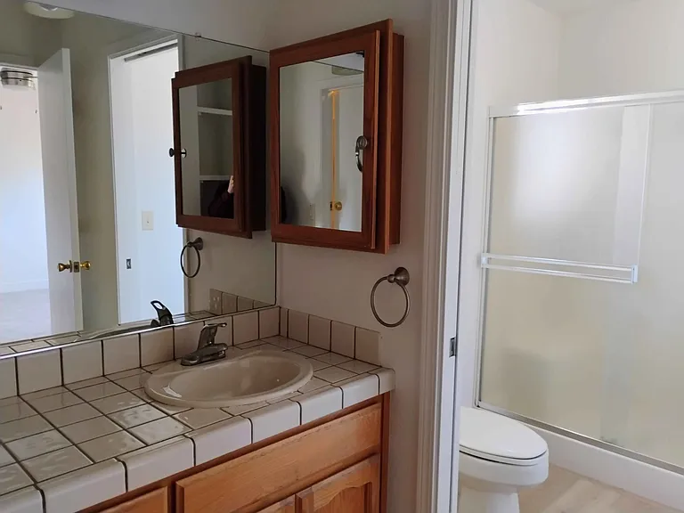 7331 Jonella Way — Photo 4