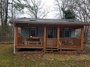27 W Cotton Ave, Black Mountain, NC 28711