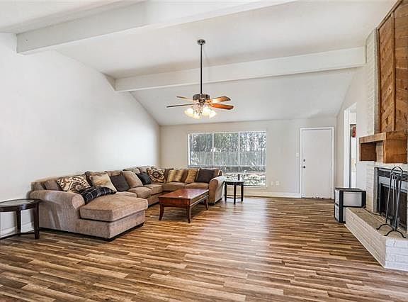 2nd image of 803 N Lake Verrett Ct