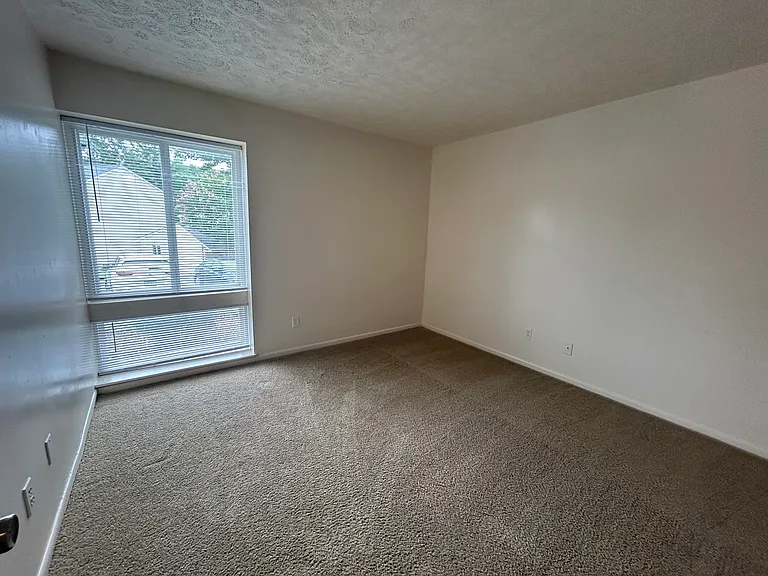 Huntingwood Apartments — Photo 49